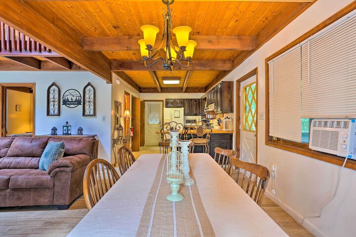 Bushkill House w / Deck & Community Amenities!