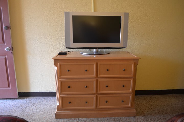 Room 12 of 15