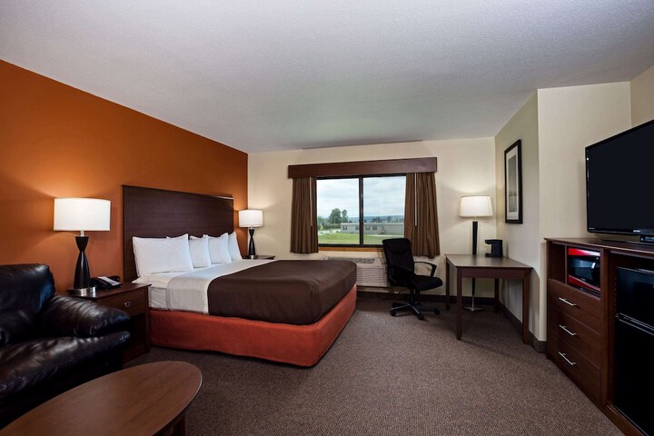 AmericInn by Wyndham Tomah