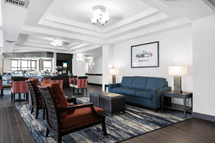 Comfort Suites Baymeadows Near Butler Blvd
