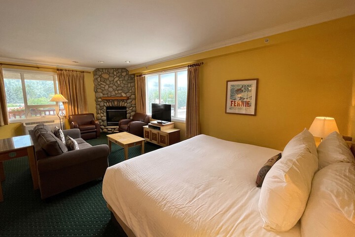 Room 10 of 61