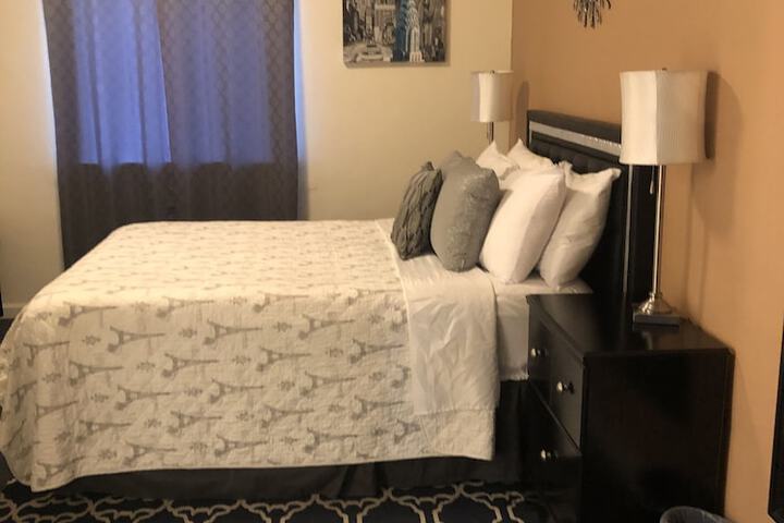Room 4 of 41