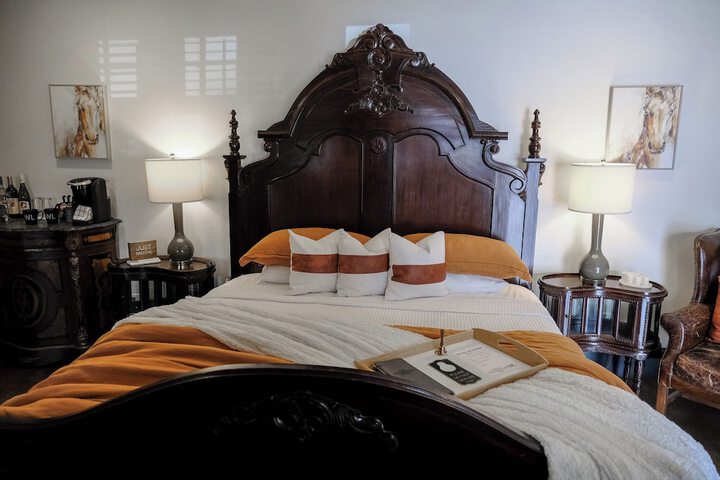 The Winchester Lodge