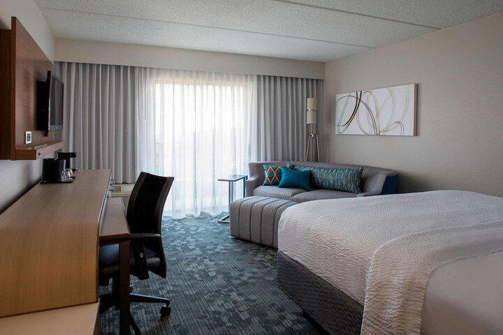 Room 15 of 30