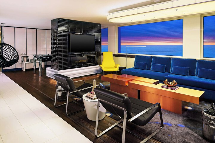Room 37 of 71