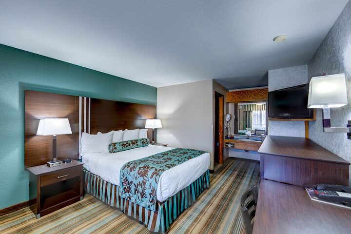Room 15 of 27