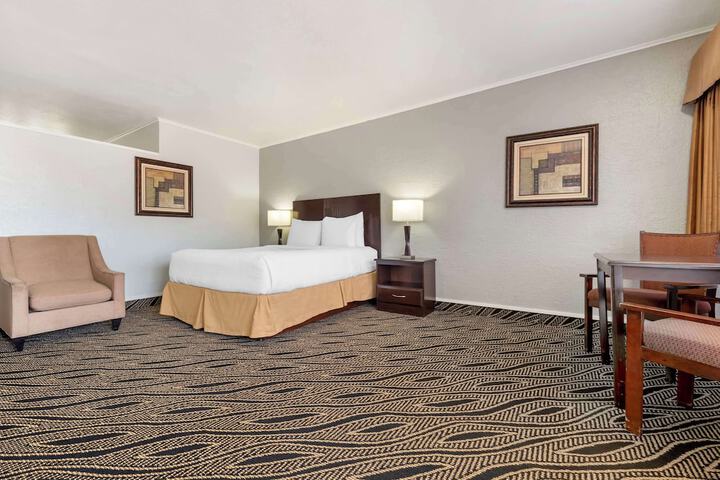 Best Western Red Carpet Inn