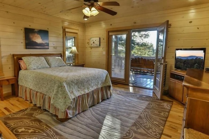 Eagles Breeze Nevaeh Cabin Rentals