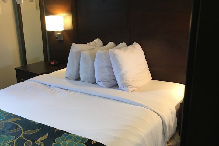 Room 22 of 74