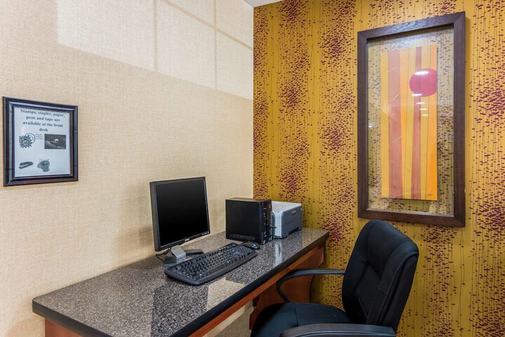 Business Center 30 of 30