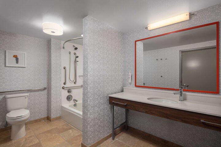 Hampton Inn & Suites El Paso-Airport