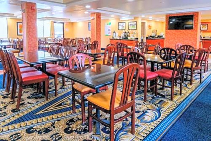 Quality Inn & Suites Lexington