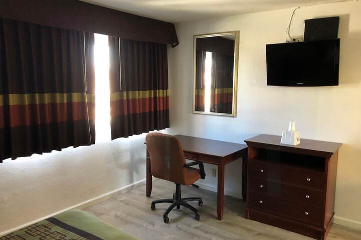 Room 19 of 30