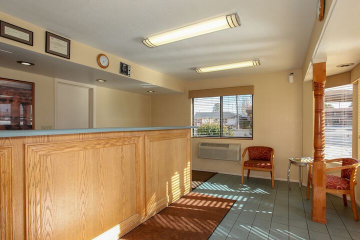 Hotel Interior 6 of 31