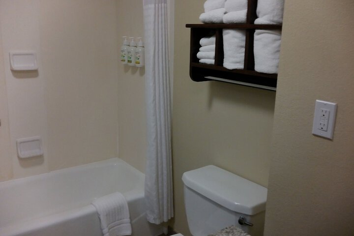 Room 18 of 27