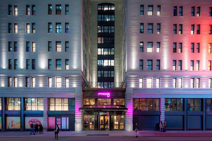 Hotel 2 of 59
