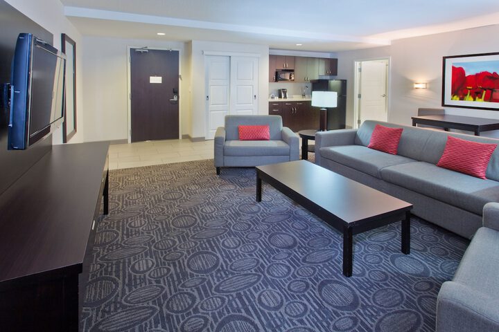 Room 47 of 75