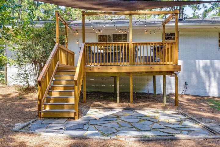 Southern Pines Vacation Rental w / Deck & Grill!