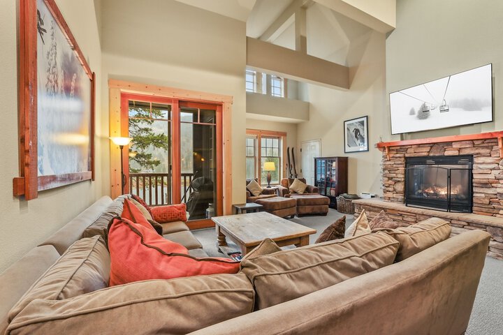 Grandeur at Elevation 3 Bedroom Loft 3 Condo