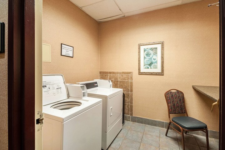 Room 20 of 39