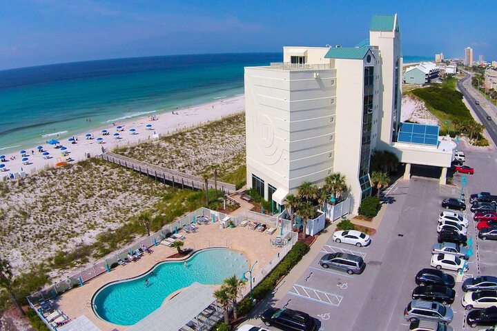 Hotel 10 of 99