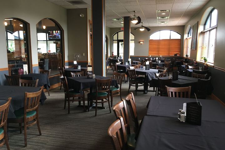 Dining 21 of 30