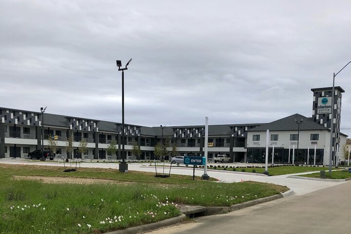 Clarion Pointe Port Arthur-Beaumont South