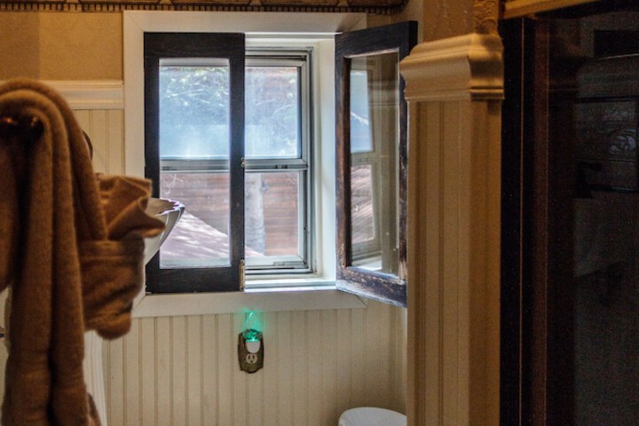 Room 32 of 223