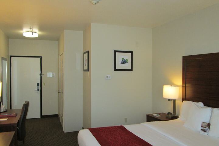 Room 49 of 73