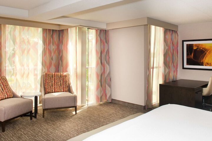 Room 17 of 46