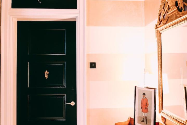 Room 85 of 123