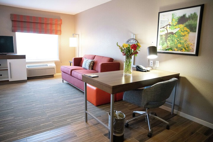 Room 9 of 29