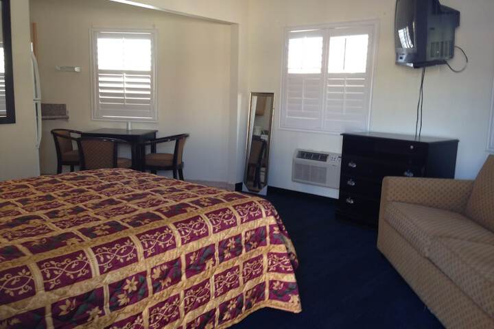 Budget Inn