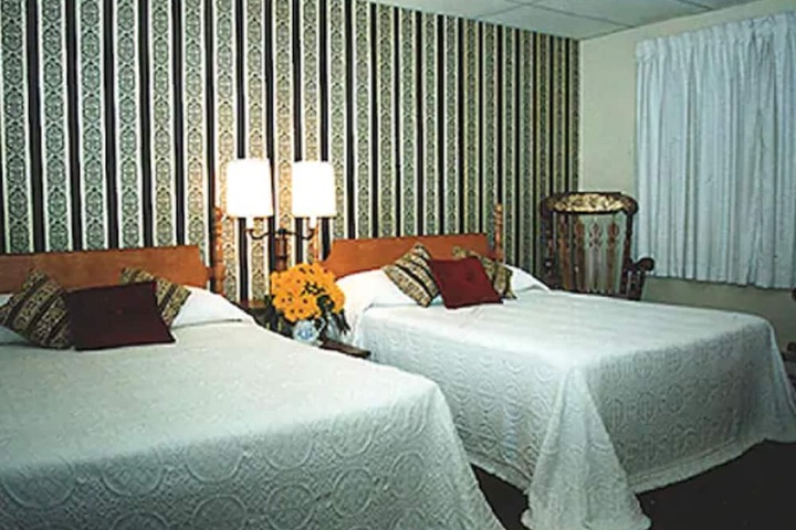 Long Beach Motor Inn