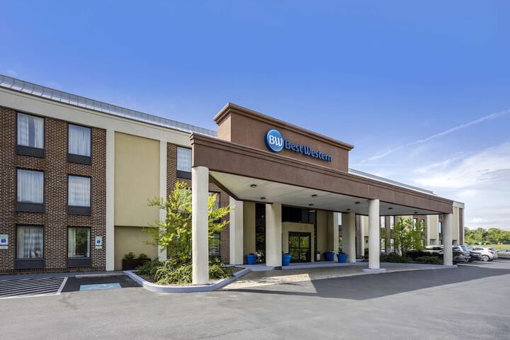 Hotel 2 of 35
