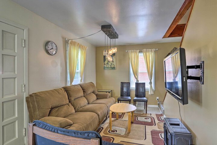 Lovely Royal Oak Unit 10 Min to Vibrant Downtown