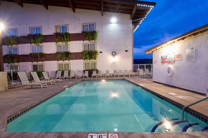 Pool 10 of 86