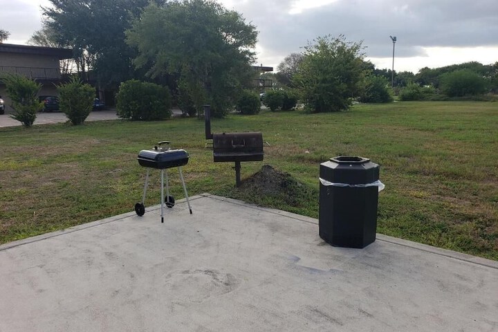 Property Grounds 51 of 51