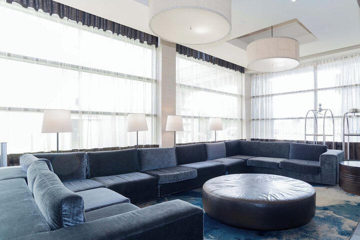 Sandman Signature Vancouver Airport Hotel & Resort