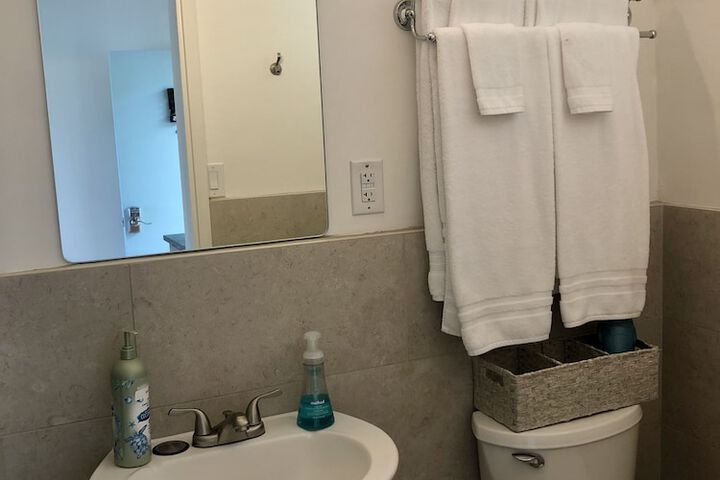 Room 46 of 62