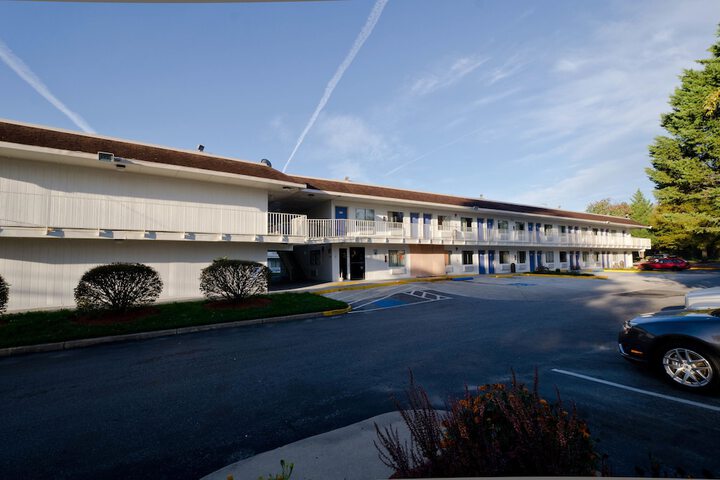 Hotel 2 of 34