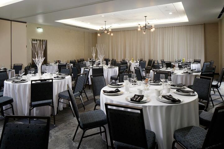 Cambria Hotel Phoenix Chandler - Fashion Center
