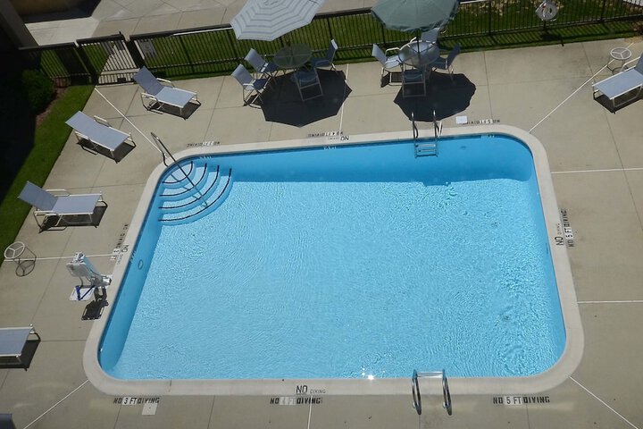 Pool 6 of 43