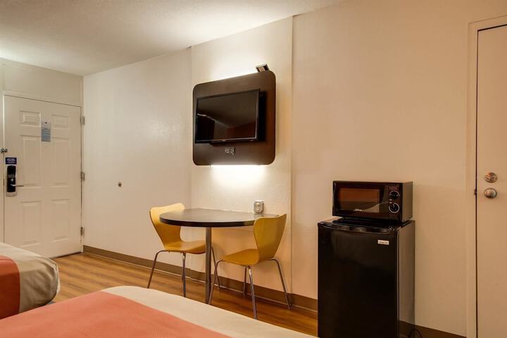 Motel 6 Jennings LA