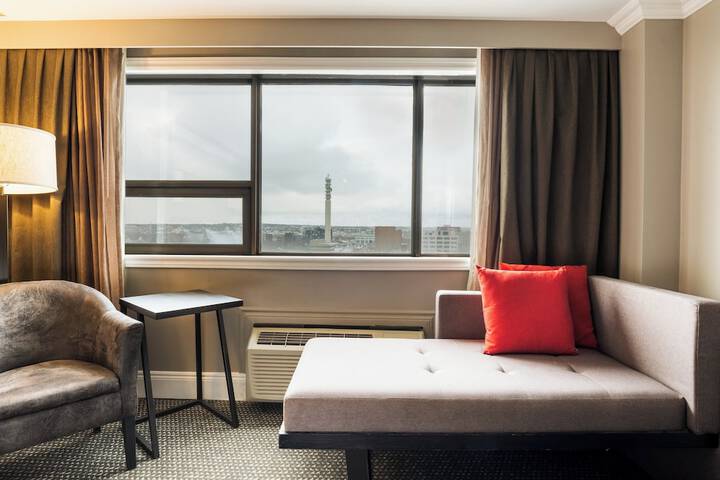 Room 41 of 205