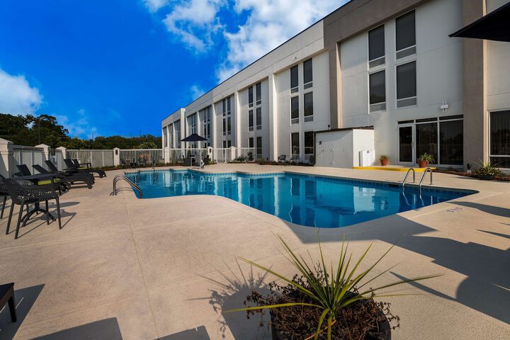Pool 5 of 33