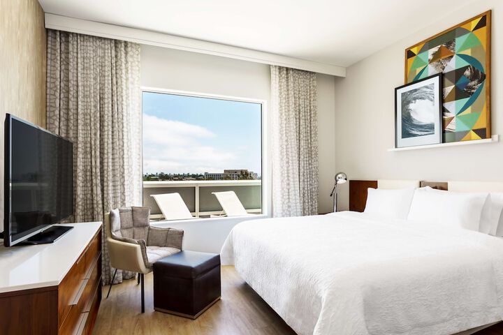 Room 22 of 48