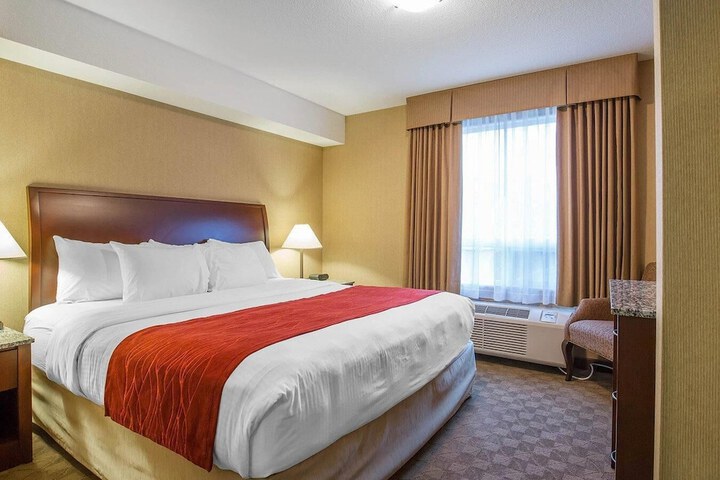 Comfort Inn & Suites