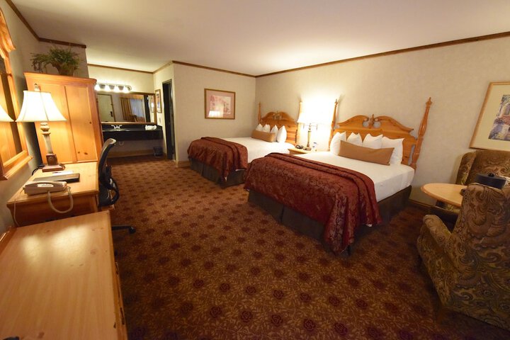 Best Western Plus Dockside Waterfront Inn