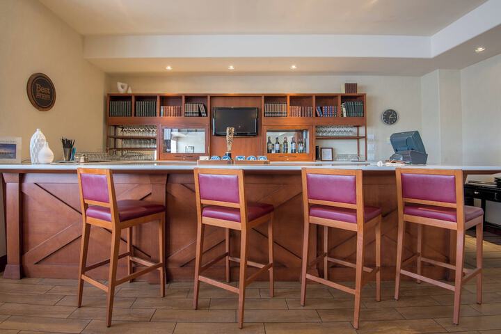 Four Points by Sheraton Saskatoon